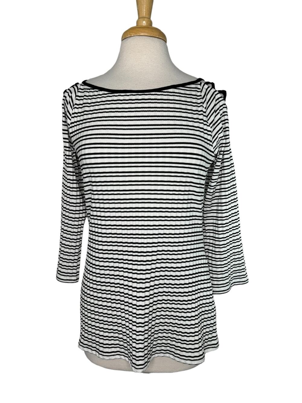 WHITE HOUSE BLACK MARKET *NEW* Textured Stripe Strappy Shoulder Top Size Large